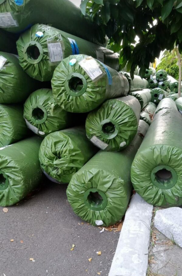 Artificial Grass - Premium Synthetic Turf for Lush, Low-Maintenance Lawns - Image 3